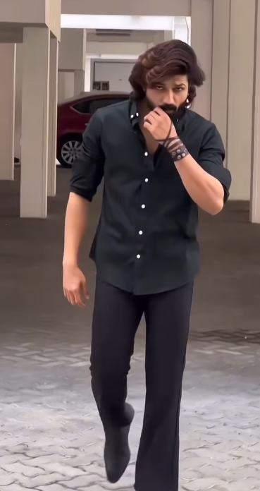 Men’s Dark Green Shirt with Black Slim-Fit Trousers – Elegant Smart Casual Combo